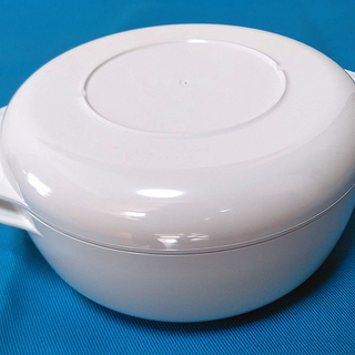 タッパーウェア2000　電子レンジ容器（丸）未使用の画像