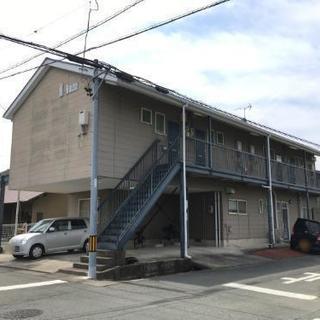 浜松市東区有玉南町の２階建てアパート。9.5畳DK＋6畳和室。バストイレ別。の画像