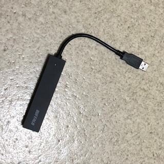 USBのハブ【バッファロー】の画像