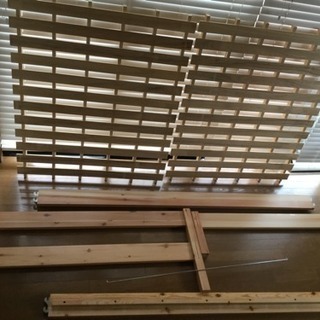 無印 セミダブルベットフレーム　組立式の画像