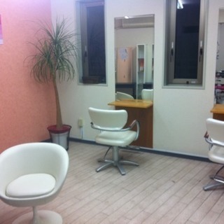 大募集中！土日時給　 ヘアカラー専門店 の画像