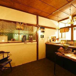 バドミントンが好きな人が集まる新高円寺のカフェバー。みんなでバドミントンの話をしながら交流しましょう。しんの画像