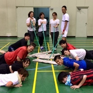 体育館でいろんなスポーツやってます♪