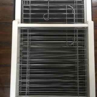 ペット用木製サークル&アンダートレイ2つの画像