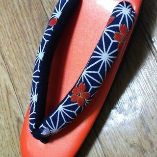 新品☆ウレタン草履 ラメオレンジの画像