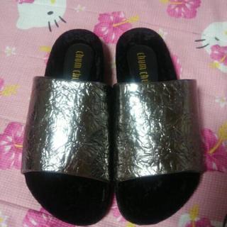 新品🎵chum chumシルバーサンダルLサイズ