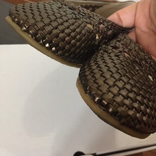 メッシュ パンプスの画像