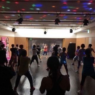 楽しく踊ってシェイプアップ！ZUMBA！
