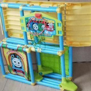 ★値下げ‼️★ベビージム🚃トーマス滑り台の画像