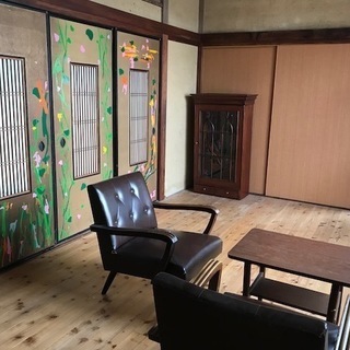 三津浜地区旧濱田医院のシェアショップ！日当たりのいい２階 - 松山市