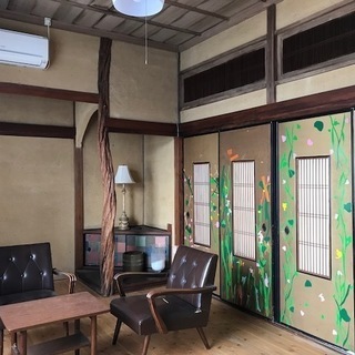 三津浜地区旧濱田医院のシェアショップ！日当たりのいい２階 - レンタルオフィス
