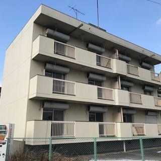 鹿児島県志布志市にあるマンション1棟売ります。