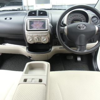 トヨタ　パッソ　車検２年付き　３０年度の自動車税　リサイクル料金込み　３３万円の画像