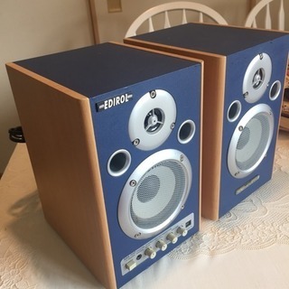 Roland MA-10D 高音質モニター・スピーカー アンプ内蔵 (金城