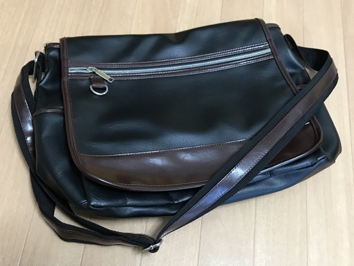 ショルダーバッグ