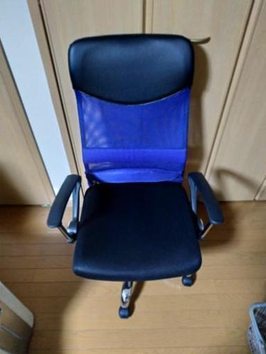 メッシュ素材の椅子