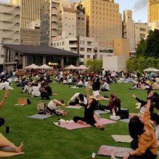 Relax Night Yoga in南池袋公園の画像