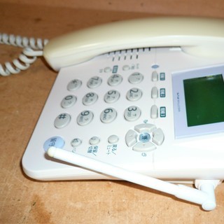 ③ ワイモバイル Y!MOBILE エイビット ABIT WX05A イエデンワ2 固定電話型PHS◆固定回線にも接続できる、据え置き型ケータイの画像