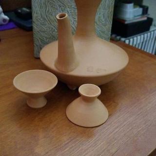 徳利とお猪口ですの画像