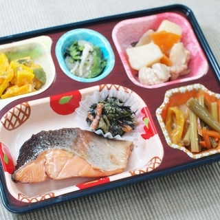 お弁当の宅配スタッフ　小さなお子様がいる方もお気軽にご連絡ください！の画像