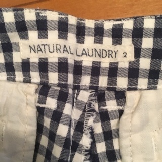 ナチュラルランドリー NATURAL LAUNDRY 黒白ギンガムチェック七分丈パンツの画像