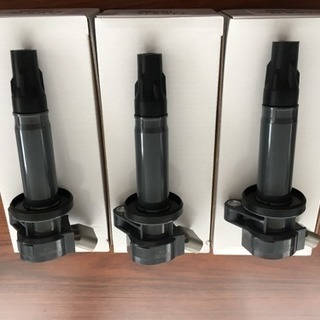 ほぼ新品！ダイハツ タント ムーブ 他 イグニッションコイル 3本の画像