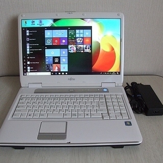 富士通のノートパソコン「LIFEBOOK AH550」中古品 LIFEBOOK AH AH550/5A FMVA555AB シャイニーブラック FUJITSU