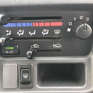 【５ＭＴ】★サンバーバン★４ＷＤ★エアコン★パワステ★ラジオの画像