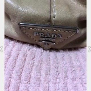 プラダ  ハンドバッグの画像