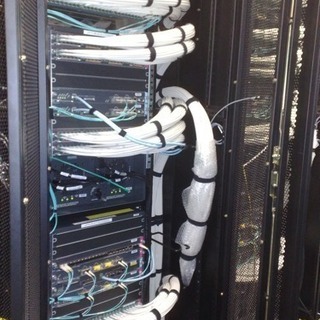 LAN工事、弱電工事、電気通信工事、配線工事できる人募集の画像