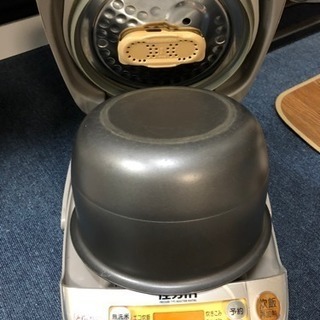 五号炊き炊飯器の画像