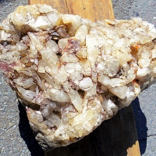 水晶クラスターの画像