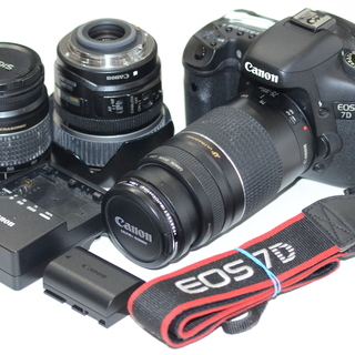 最終値下げ！早い者勝ち！Canon キャノン EOS 7D Wズームキット＆ジャンクレンズおまけ