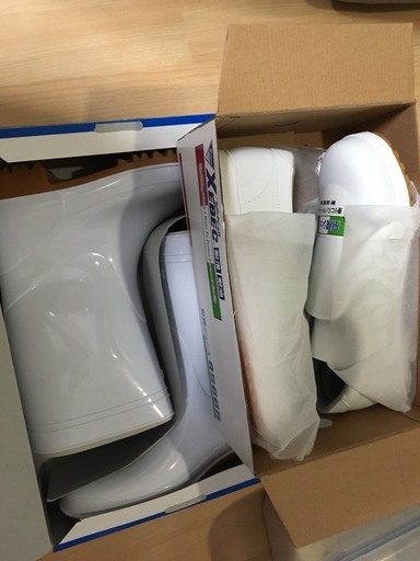 厨房用　耐油シューズ・耐油長靴　新品未使用