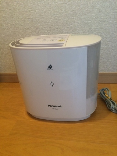 （ありがとうございました☆取引終了）5,000円　Panasonic 気化式加湿機 FE-KFL03-P/ピンク（木造5畳まで/プレハブ洋室8畳まで）