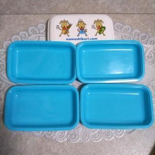 【新品未使用】　キャンプ用　食器セット　おまけ付きの画像
