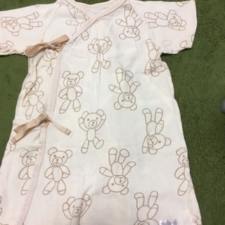クマさん柄のベビー服