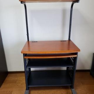 〖取引中〗パソコンデスクの画像