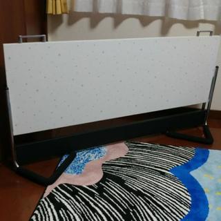 【美品✨】自立式ベビーゲート　パーテーション　ベビーストップ　幅120cm ベビーストップ120(ベビーゲート)自立式 (コアリ) 豊橋のベビー