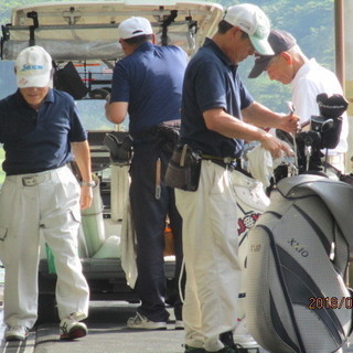 ゴルフ場でのスタート室業務☆明るい接客で円滑なゴルフをサポート☆シニア世代も女性も大活躍♪未経験◎の画像