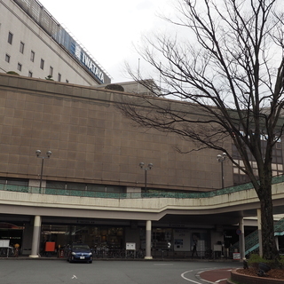 駅前！　採用お祝い金5000円！　デパート内のケーキ屋さんのお仕事