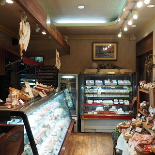 増員の為新しい仲間を募集いたします(*'▽')（久留米城南店、岩田屋店も同時募集！）の画像