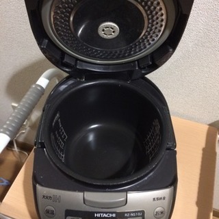 日立 5.5合炊き炊飯器の画像