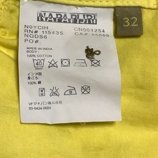 【中古】NAPAPIJRI ナパピリ ハーフパンツ イエロー 32inchの画像