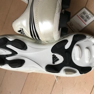 アディダスサッカースパイク21cmの画像