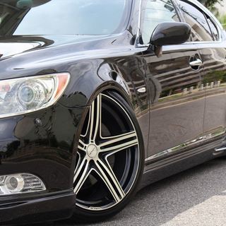 【車検２年付】 レクサス LS460 バージョンS Iパッケージ WALDエアロ/WALD21inホイール☆自社ローン・オートローン全国対応の画像