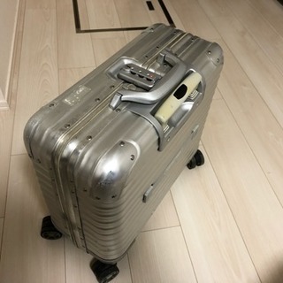 RIMOWAトパーズビジネスローリー26ℓ 1、2泊用スーツケース使用感ありの画像