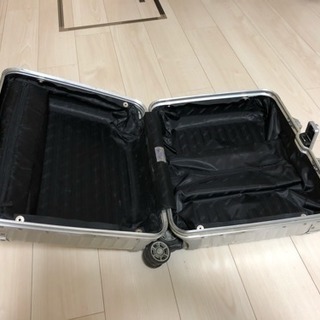 RIMOWAトパーズビジネスローリー26ℓ 1、2泊用スーツケース使用感ありの画像