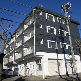 ※※ジモティー限定※※入居時の契約費用をプレゼント！！入口前の駐...