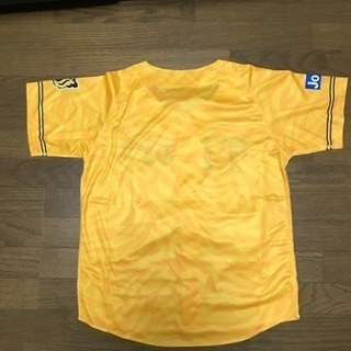 新品未使用‼️タイガース応援シャツMIZUNO¥300‼️の画像